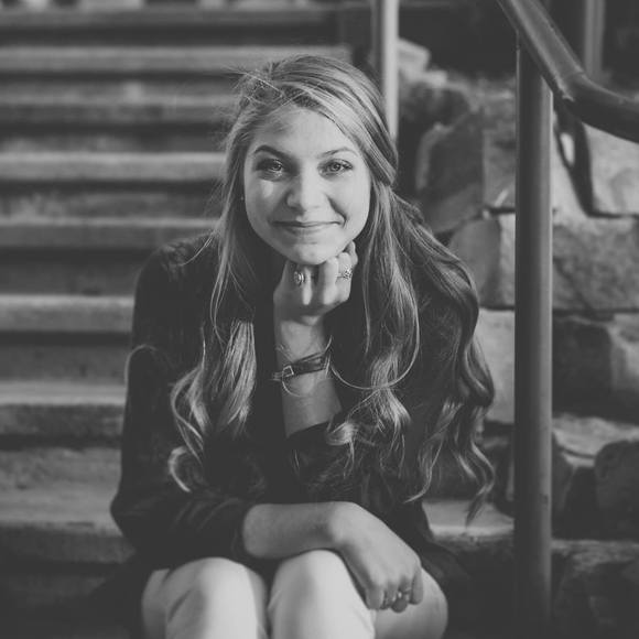 Meet your Posher, Talia - Picture 1 of 1